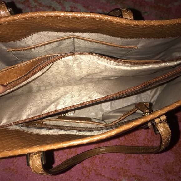 Michael Kors Jet Set Travel Tote - Brown Leather - Picture 5 of 7